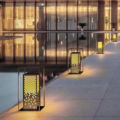 Exquisite Stainless Steel Outdoor Pathway Light with Unique Begonia Pattern, Waterproof and Rustproof, Creates Warm and Elegant Courtyard Atmosphere