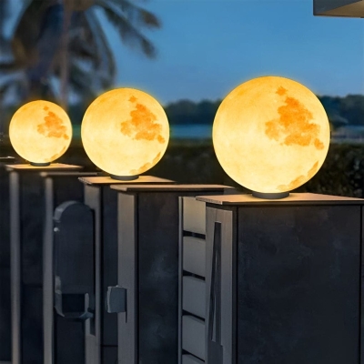 Creative Moon Shaped Outdoor Solar Light with Realistic Texture, Gradient Lighting, and IP65 Waterproof Design for Fence Posts and Gardens