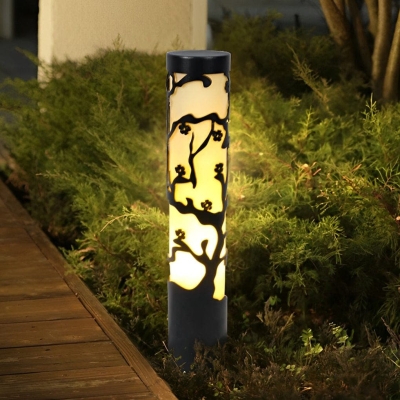 Durable Galvanized Steel Outdoor Lamp with High-Temperature Resistance, LED Light Source, Decorative Plum Blossom Design for Garden and Pathway Lighting
