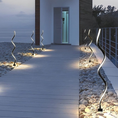 Durable Aluminum Solar Garden Light, Waterproof, Rust-Proof, Energy-Saving LED with High Transmittance Lampshade for Outdoor Use
