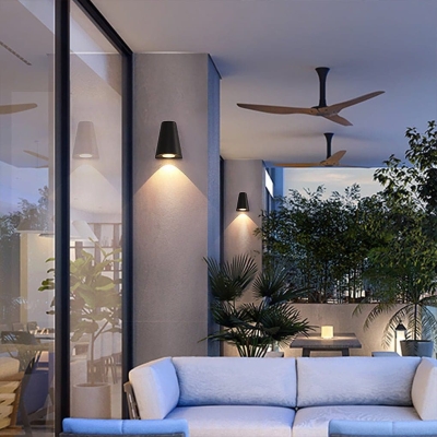 Minimalist Outdoor Wall Light, Waterproof, Rust-Proof Hardware with High Transmittance Glass Lampshade for Comfortable, Flicker-Free Lighting