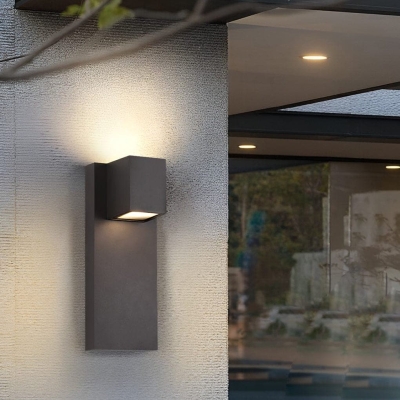 Durable Aluminum Up and Down LED Outdoor Wall Lamp with Glass Lampshade, Waterproof, Anti-Rust, Ideal for Courtyard, Villa, Park, and Garden