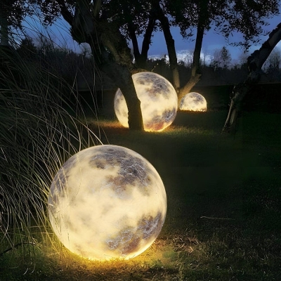 Exquisite Fiberglass Moon Outdoor Light, Perfect for Gardens, Lawns, Courtyards, and Balconies, Available in Three Sizes for Stunning Decor