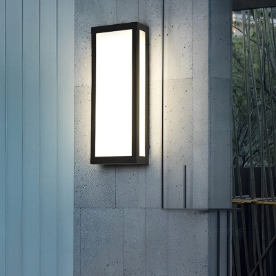 Durable Matte Black Outdoor Wall Lamp with LED Light, Waterproof and Rust-Resistant, Ideal for Balcony, Garden, Patio, and Fence