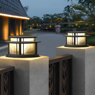 Durable Stainless Steel Outdoor Post Light, Available in Wired and Solar Powered Options, Weather-Resistant, Ideal for Columns, Courtyards, and Pavilions