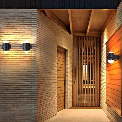 Chic Outdoor Wall Sconce with Textured Frosted Glass Lampshade, Waterproof Aluminum Alloy, Ideal for Home Decor, Balconies, and Aisles