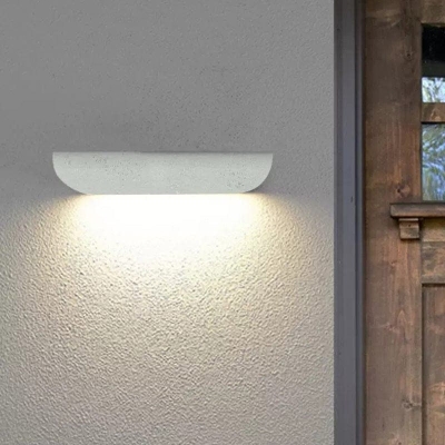 Durable Concrete Outdoor Wall Light with Built-in LED, Waterproof and Rust-Resistant, Ideal for Porches and Patios, Minimalist Design