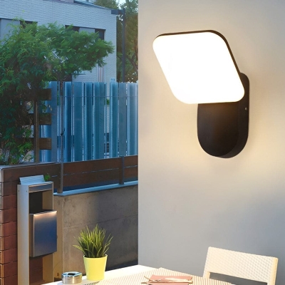 Durable Die-Cast Aluminum Porch Light with High Transmittance Acrylic Lampshade, Weather-Resistant Design, and High Color Rendering for Clear Illumination