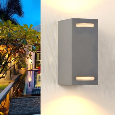 High-Brightness LED Up and Down Outdoor Wall Lamp, Durable Aluminum, Waterproof, Ideal for Courtyards, Porches, Patios, and Gardens