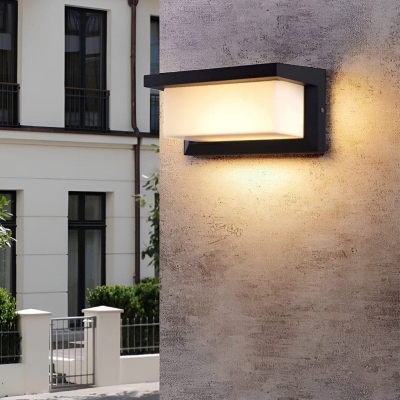 Durable Solar-Powered Outdoor Wall Light with High-Efficiency Panels, Waterproof Die-Cast Aluminum for Porch, Garden, Garage, and More