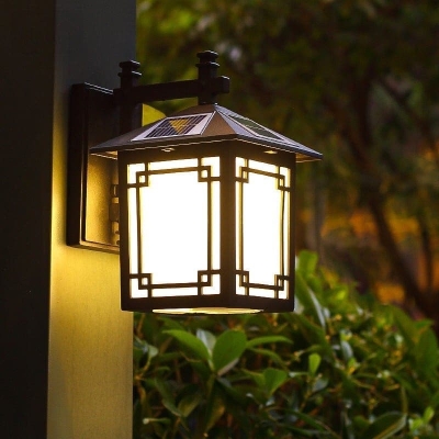 Classic Retro Pavilion Outdoor Wall Lights with Aluminum Metal Structure Transparent Glass Shade, Weather-Resistant Lanterns for Porch, Garage, Entrance