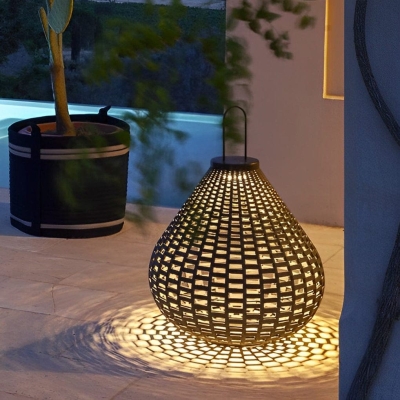 Portable Rattan Outdoor Lawn Lamp with USB Charging, Aluminum Core, and Versatile Handle Design for Garden, Patio, and Camping Use