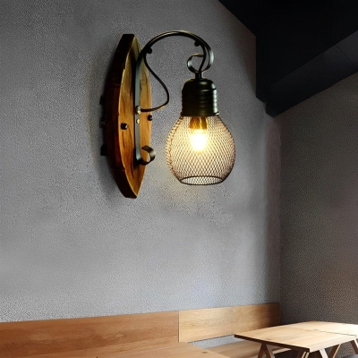 Vintage Black Industrial Style Wall Sconce with Iron and Wood, E27 Bulb Compatible, Perfect for Bedroom, Living Room, Hallway, and Cafe Decor