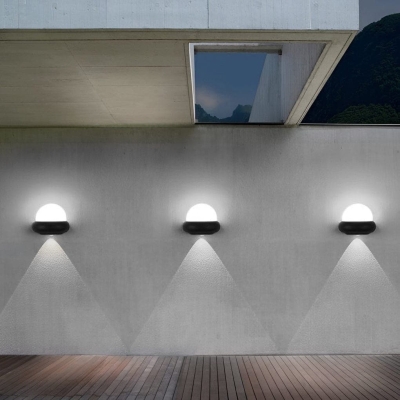 Durable Up and Down LED Outdoor Wall Lamp with High Light Transmittance, Energy Saving, Long Service Life, and Quick Heat Dissipation for Home Porch