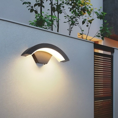 Modern Motion Sensor Outdoor Wall Light with Stylish Moon Curved Design, Durable Aluminum Build, Ideal for Patio, Garden, Balcony, and Indoor Use