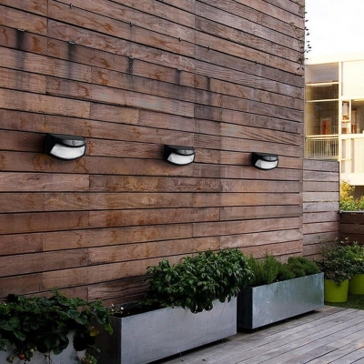 Smart Solar-Powered Outdoor Wall Lamp with Light Control Induction, Intelligent Motion Sensor, and High Brightness LED for Energy Efficiency