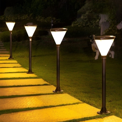 High-Efficiency Solar Garden Light with Fast Charging, Waterproof Design, and 12-Hour Illumination, Energy-Saving LED Pathway Light for Outdoor Use