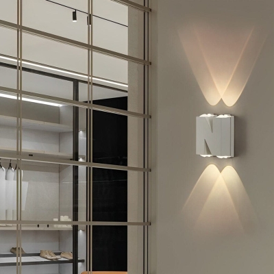 Durable Rustproof Aluminum Outdoor Wall Light with High Transmittance Lampshade, Easy to Install, Perfect for Home Decor and Porch Lighting