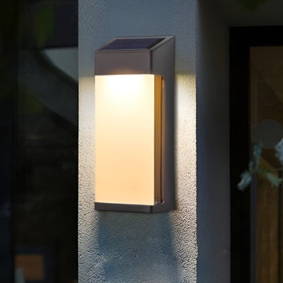 Durable Die-Cast Aluminum Outdoor Wall Light with Frosted Glass, High-Efficiency Solar Panel, and Long-Lasting LED for Porch or Garden